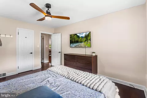 Bedroom - 600 Maple, Ewing, NJ 08618 photo 4 of 6
