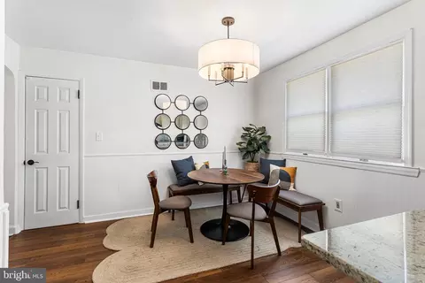 Dining - 600 Maple, Ewing, NJ 08618 photo 1 of 2