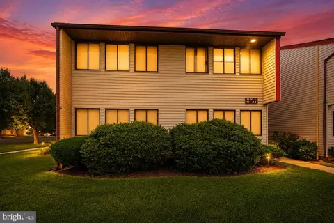 21 Avon #E, East Windsor, NJ 08520