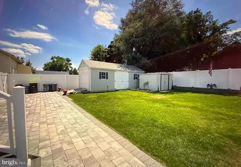 Exterior - 17 Hazelhurst Ave, Ewing Twp, NJ 08638 photo 3 of 5