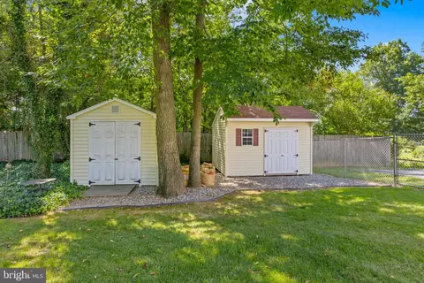 Exterior - 99 Willis Dr, Ewing, NJ 08628 photo 10 of 12