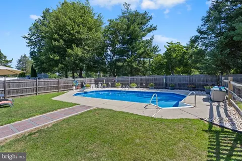 Exterior - 99 Willis Dr, Ewing, NJ 08628 photo 7 of 12