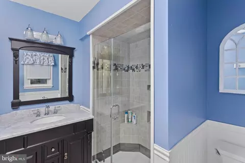 Bath - 99 Willis Dr, Ewing, NJ 08628 photo 3 of 3
