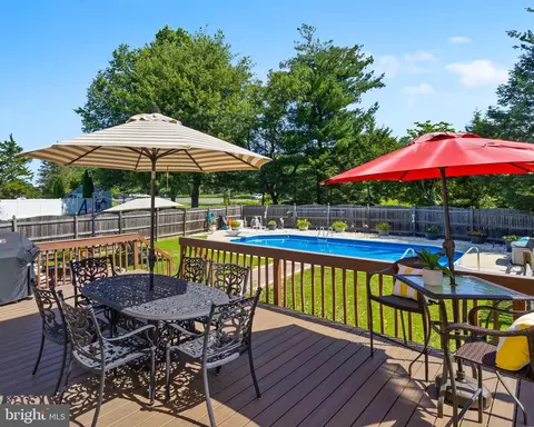 Exterior - 99 Willis Dr, Ewing, NJ 08628 photo 5 of 12