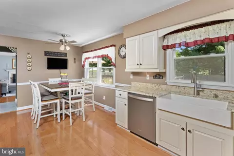 Kitchen - 99 Willis Dr, Ewing, NJ 08628 photo 2 of 4
