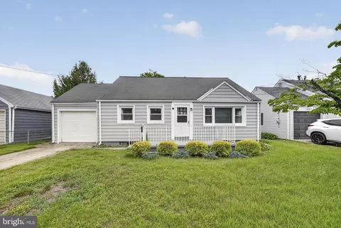 520 Randall Ave, Hamilton, NJ 08610