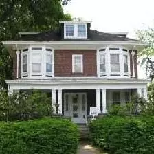 24 Belmont Cir, Trenton, NJ 08618
