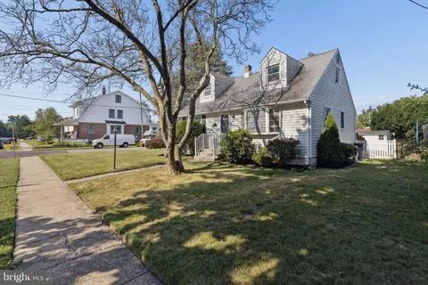 41 Kentucky Ave, Hamilton, NJ 08619