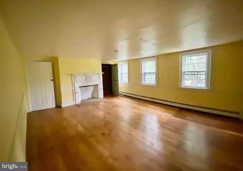 1258 Bear Tavern Rd, Titusville, NJ 08560