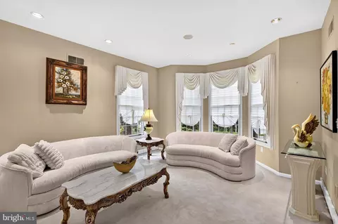 Living - 15 Scenic Dr, Ewing, NJ 08628 photo 1 of 2