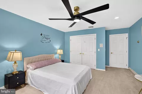 Bedroom - 15 Scenic Dr, Ewing, NJ 08628 photo 6 of 8