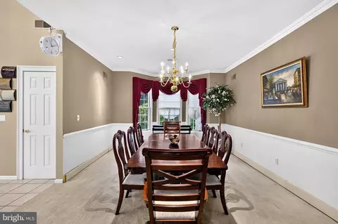 Dining - 15 Scenic Dr, Ewing, NJ 08628 photo 3 of 3