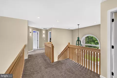 Entry Way - 15 Scenic Dr, Ewing, NJ 08628 photo 5 of 5