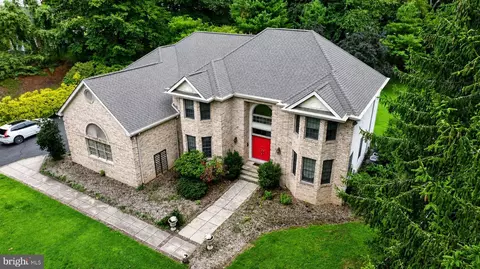 Exterior - 15 Scenic Dr, Ewing, NJ 08628 photo 3 of 6