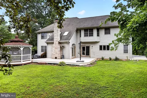 Exterior - 15 Scenic Dr, Ewing, NJ 08628 photo 6 of 6