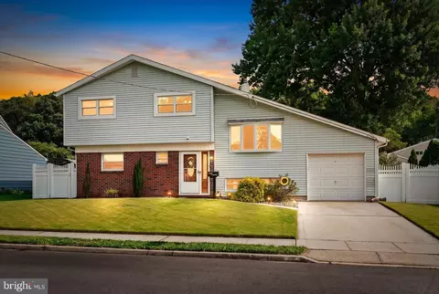 30 Thoreau Rd, Hamilton, NJ 08690
