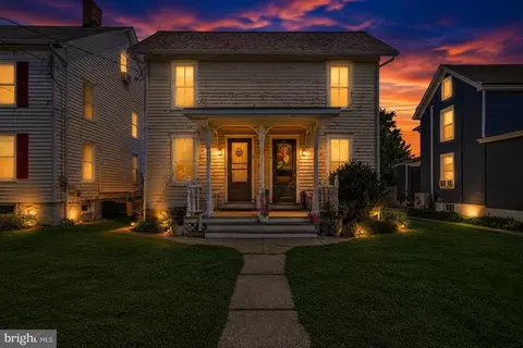 32 34 Columbia Ave, Hopewell, NJ 08525