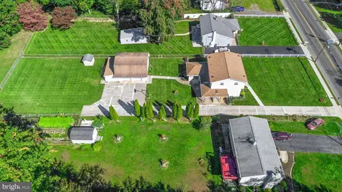 View/Area - 1265 Lower Ferry Rd, Ewing, NJ 08618 photo 6 of 7