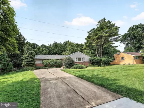 29 Vanderveer Dr, Lawrenceville, NJ 08648