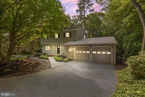 9 Pin Oak, Lawrence Township, NJ 08648