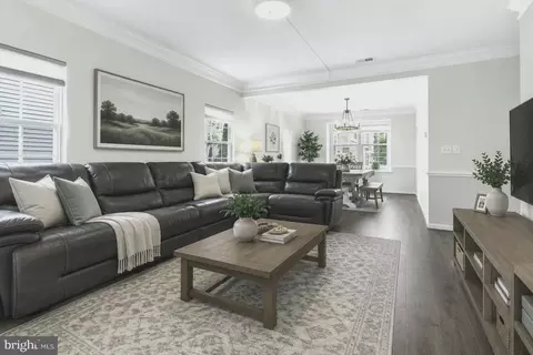 3 Quarry Ct, Hightstown, NJ 08520