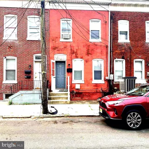 27 Swan St, Trenton, NJ 08611