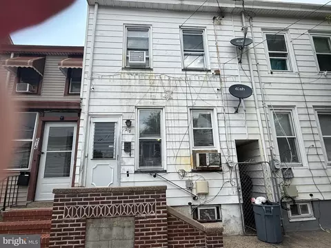 218 Elmer St, Trenton, NJ 08611