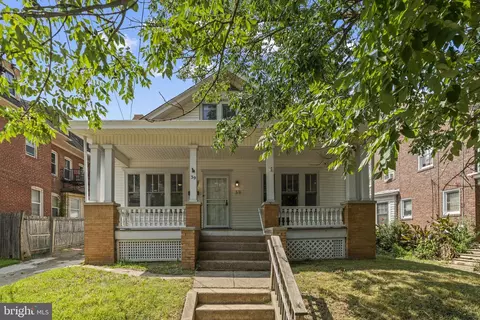39 Maple Ave, Trenton, NJ 08618