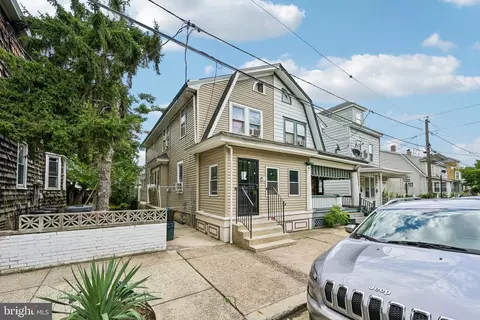 862 Fairmount Ave, Trenton, NJ 08629
