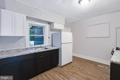 57 Ellsworth Ave, Trenton, NJ 08618