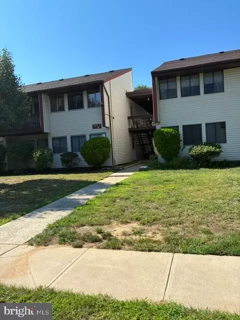 6 Avon Dr, Hightstown, NJ 08520