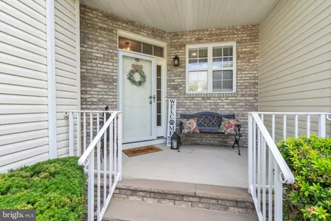 18 Frost, East Windsor, NJ 08512