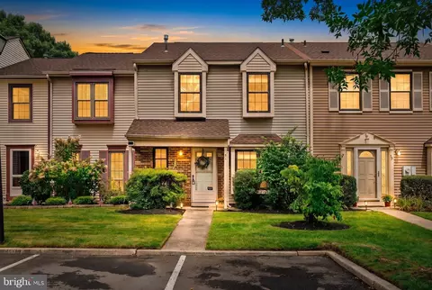 51 Tynemouth Ct, Robbinsville, NJ 08691