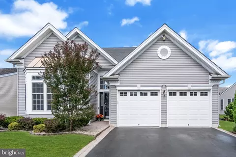 19 Goddard Dr, East Windsor, NJ 08512