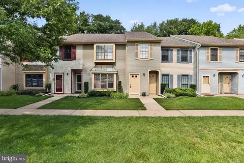 179 Wyndham Pl, Robbinsville, NJ 08691