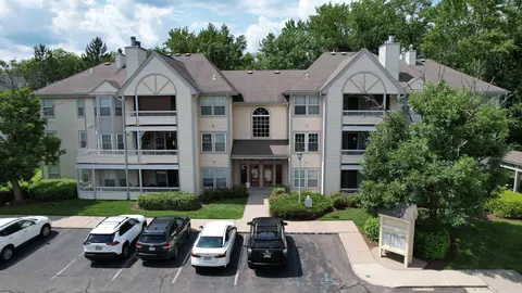 113 Cascade Ct #11, Princeton, NJ 08540