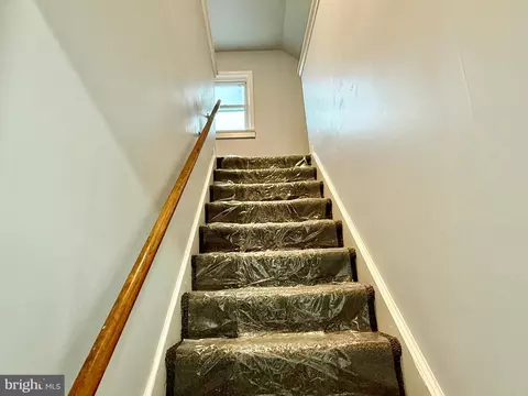 Entry Way - 35 Unwin Dr, Hamilton, NJ 08610 photo 5 of 6