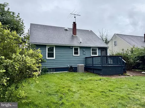 Exterior - 35 Unwin Dr, Hamilton, NJ 08610 photo 6 of 6