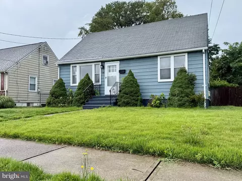 Exterior - 35 Unwin Dr, Hamilton, NJ 08610 photo 2 of 6