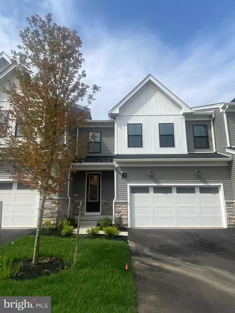 3 Holtz Way, West Windsor, NJ 08550