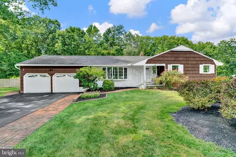 33 Galston Dr, Princeton Junction, NJ 08550