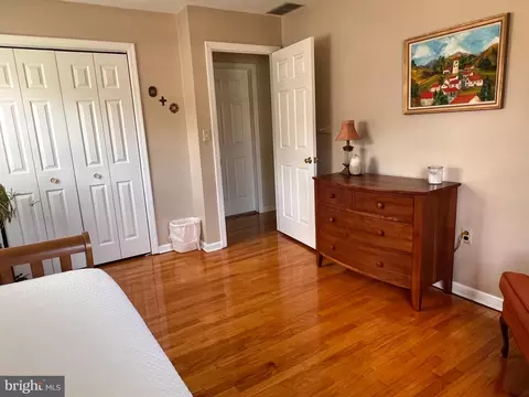 Bedroom - 9 Pasadena Dr, Hamilton, NJ 08619 photo 3 of 6