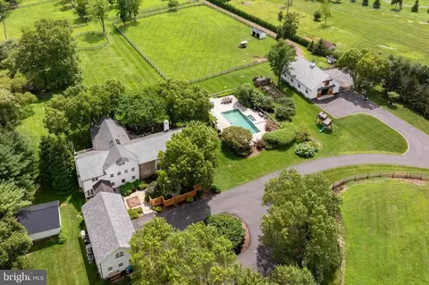 152 Harbourton Woodsville Rd, Lambertville, NJ 08530