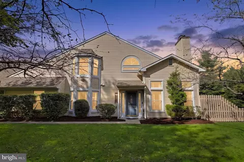 35 Endsleigh Pl, Robbinsville, NJ 08691