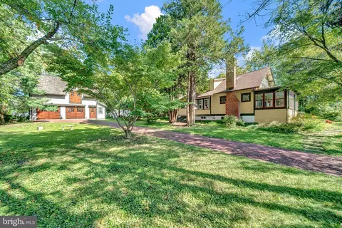 24 E Prospect St, Hopewell, NJ 08525