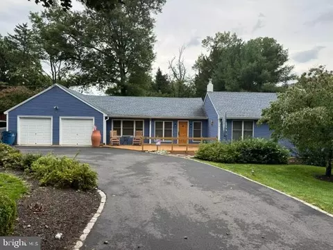 35 Blue Ridge Rd, Titusville, NJ 08560