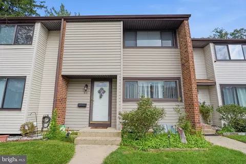 46 46 Bennington Dr #DR, Hightstown, NJ 08520