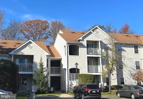 324 Walden Cir, Trenton, NJ 08691