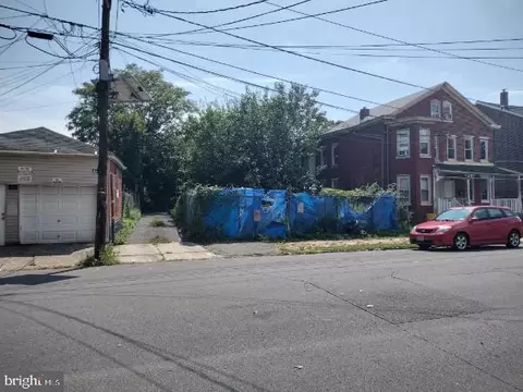 33-35 Tyler St, Trenton, NJ 08611
