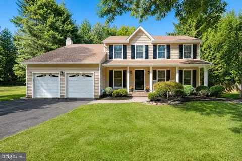 41 Hibiscus Ln, Robbinsville, NJ 08691